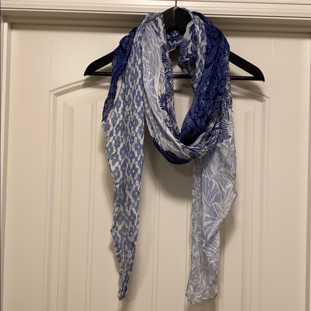 NWT multi patterned blue scarf